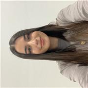 Profesora titulada en Educación Primaria con las menciones de Educación Física y Audición y Lenguaje